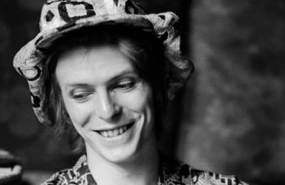 In David Bowie's Living Room © Michael Putland