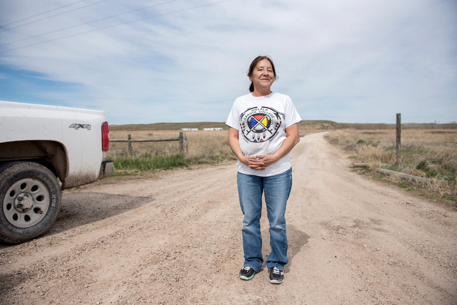 The Pine Ridge Indian Reservation is an Oglala Lakota Native American reservation located in the state of South Dakota. The non-profit organization One Spirit invited Gudrun Georges to document their monthly food drive. One Spirit is not church affiliated and is the only outside organization approved by the Sioux tribal council.