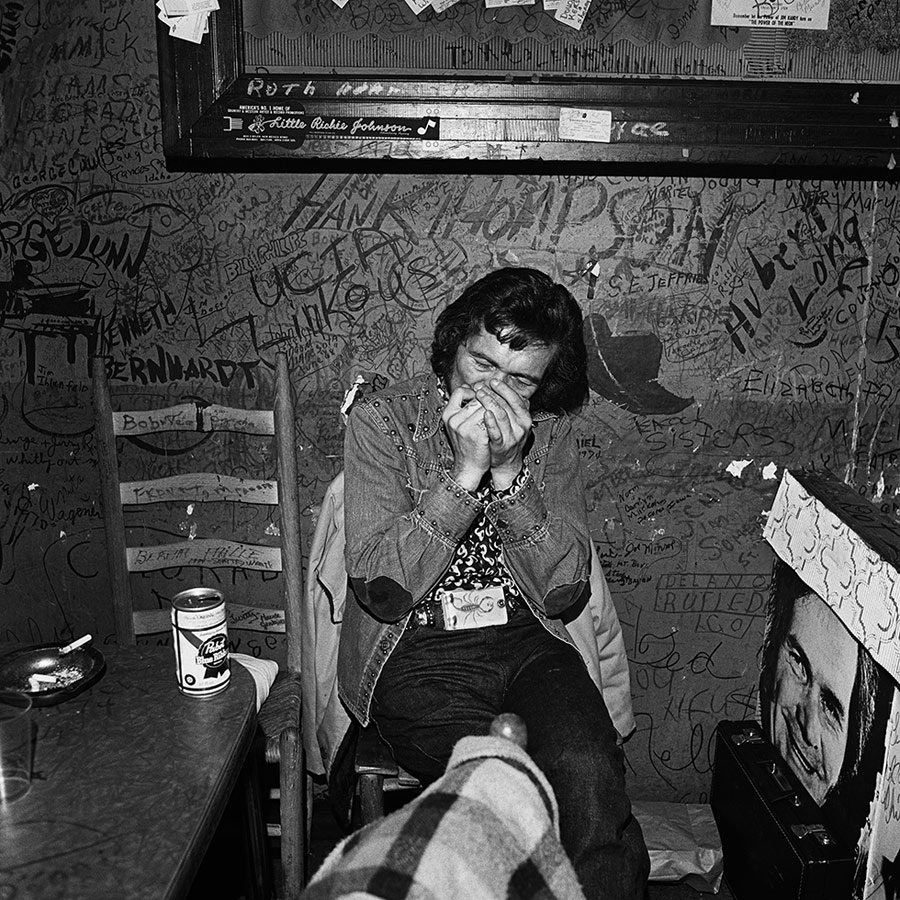 "Pitching a Song," Tootsie's Orchid Lounge, Nashville, Tennessee, 1974