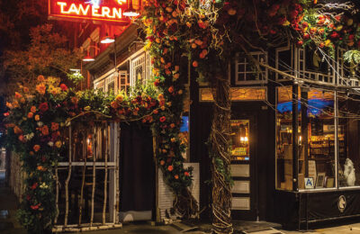 Dan Root: New York Bars at Dawn © Dan Root