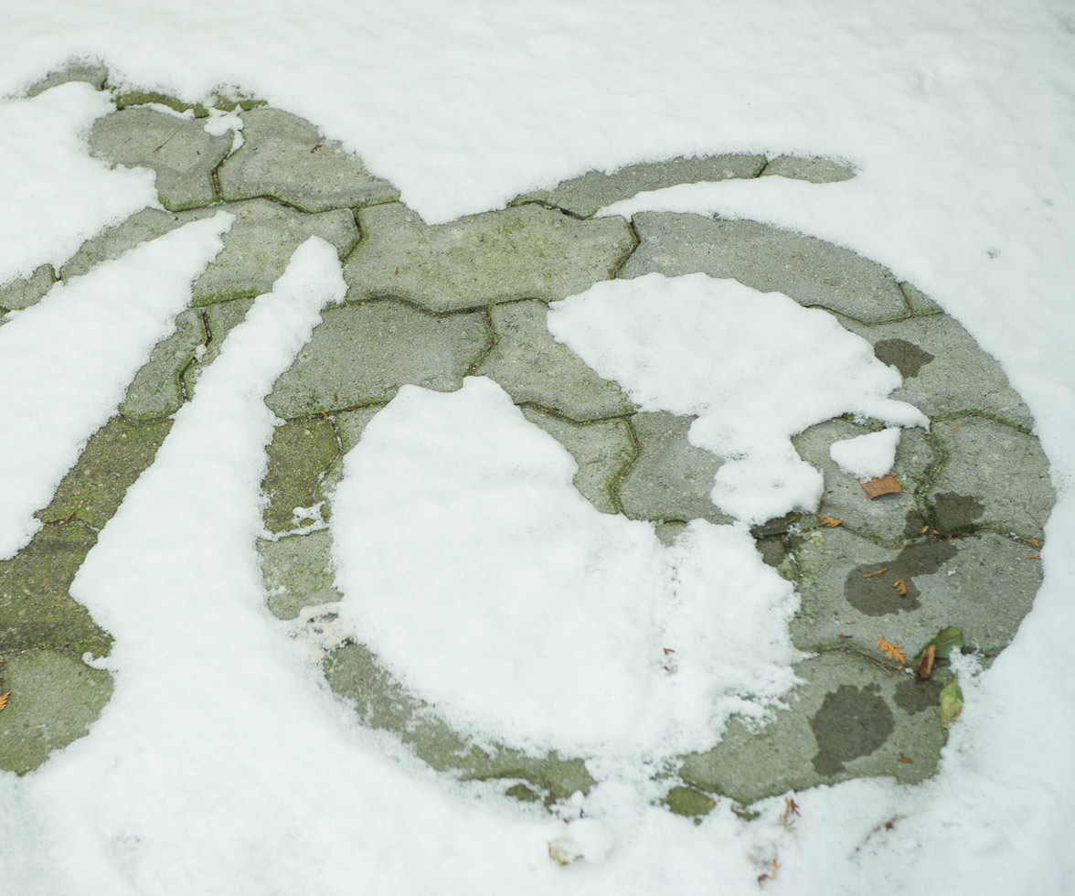 As May brings warmer weather, visitors arrive. "The population of the area is about 62,000 which doubles in the summer months. Tourists start coming in May and continue until August. During these months there are shows, concerts, festivals and plenty of things to attend every day."