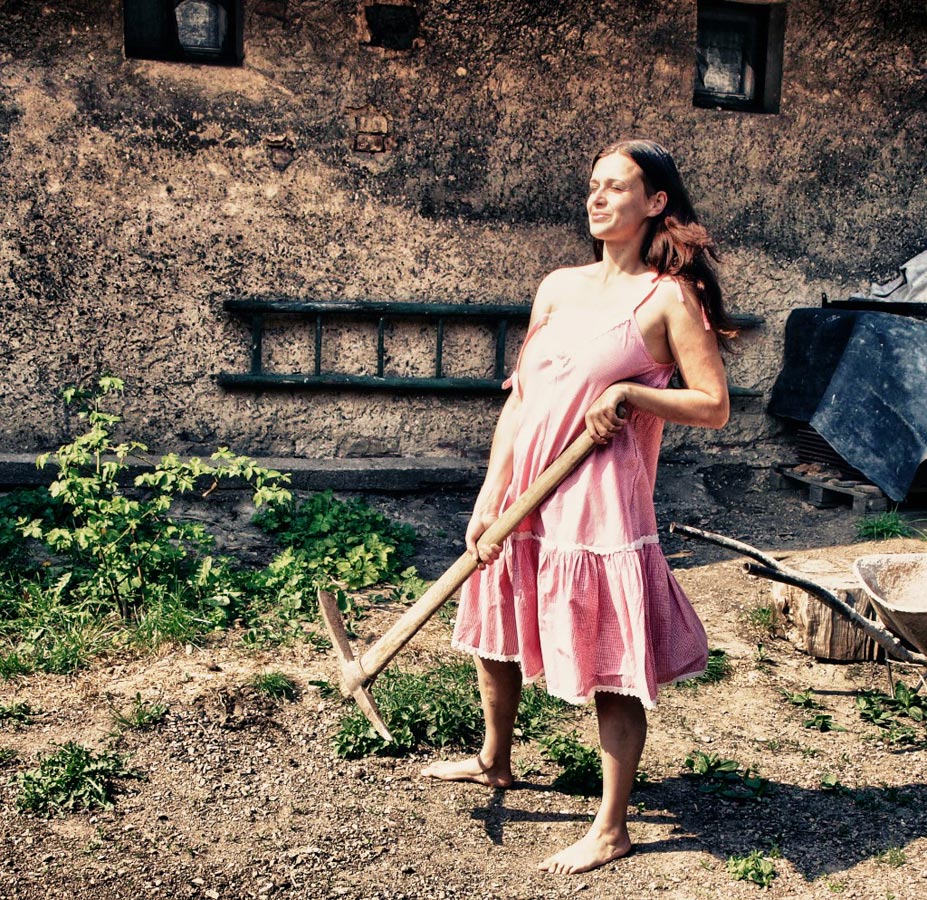 Mirka Krivankova: Life About Us