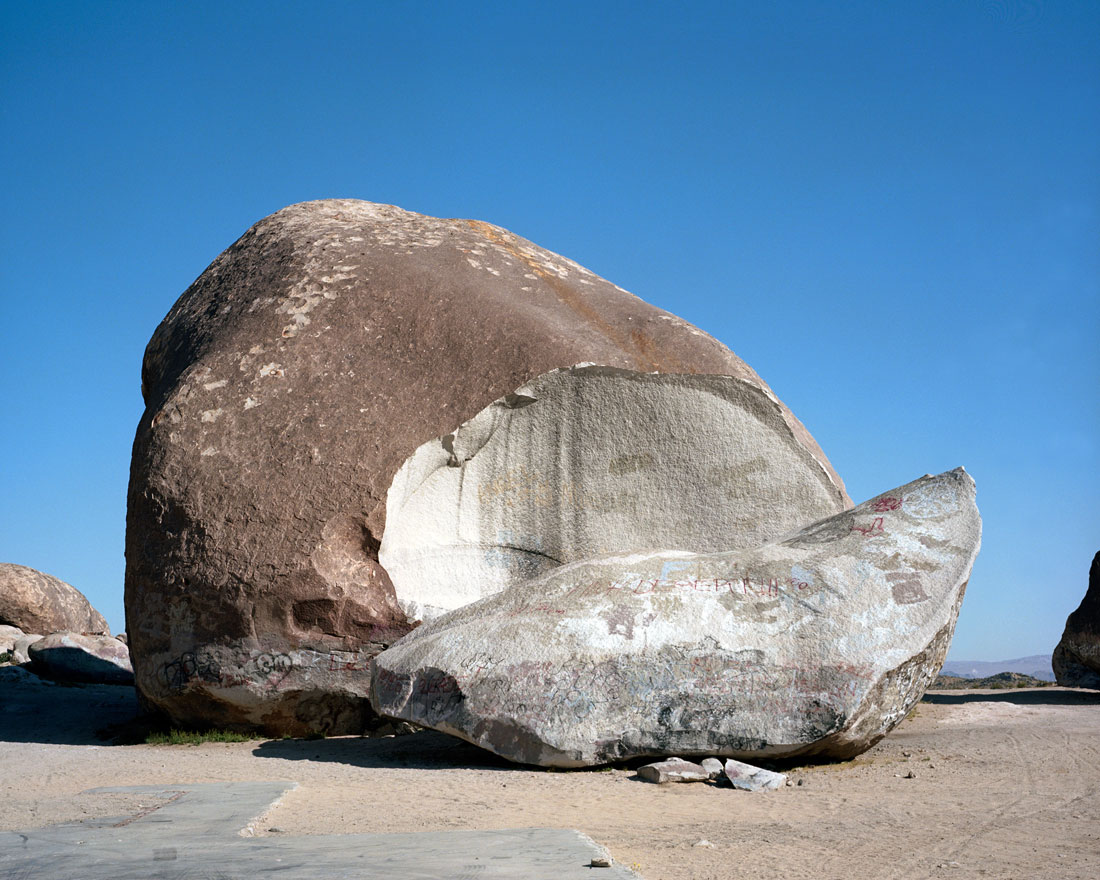 Landers, California

Known as Giant Rock, this is reputedly the largest boulder in the world.