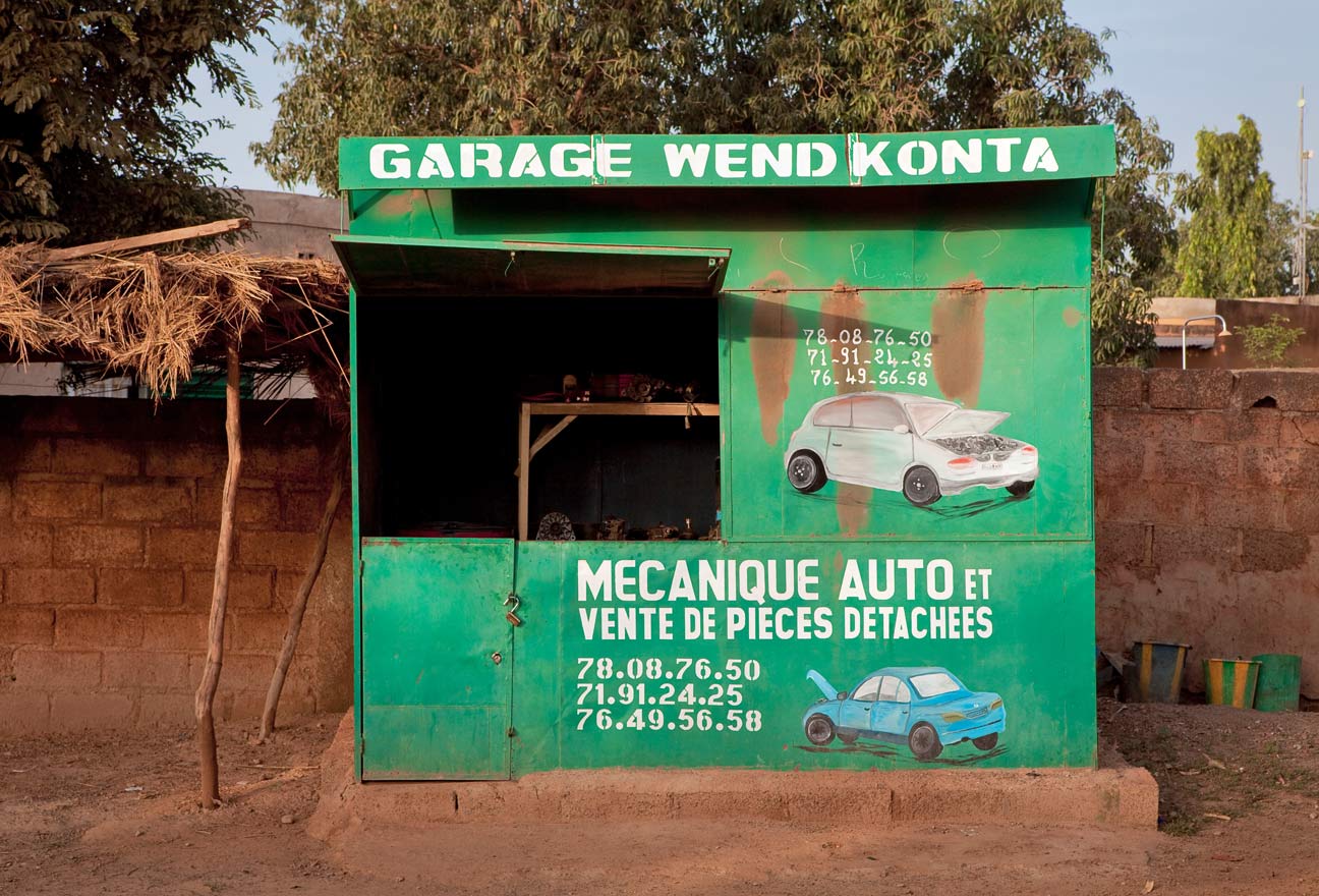 Merchants sell hardware, plumbing fixtures and automotive supplies.