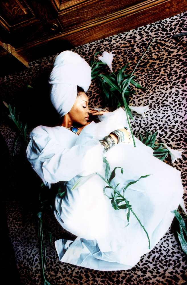 Erykah Badu, Paris, 1997 © Armen Djarrahien