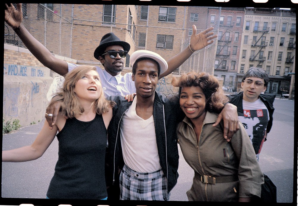Debbie Harry, Grandmaster Flash, Fab 5 Freddy, Chris Stein, Tracy Wormworth, 1981, © Charlie Ahearn